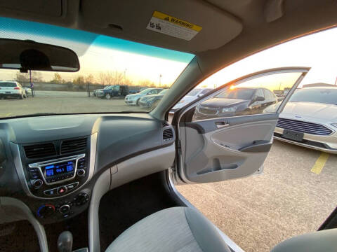 2015 Hyundai Accent GLS