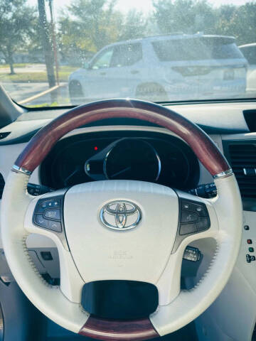 2012 Toyota Sienna Limited 7-Passenger