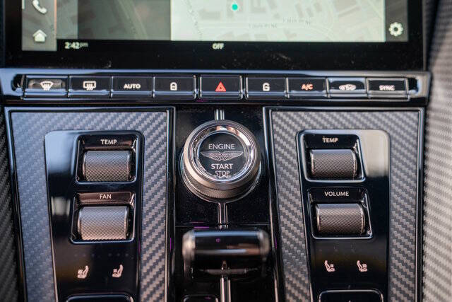 2024 Aston Martin DB12 21