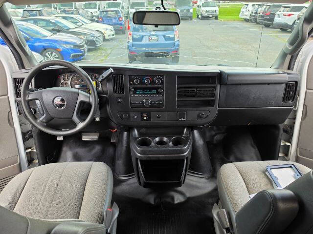 2017 GMC Savana 2500