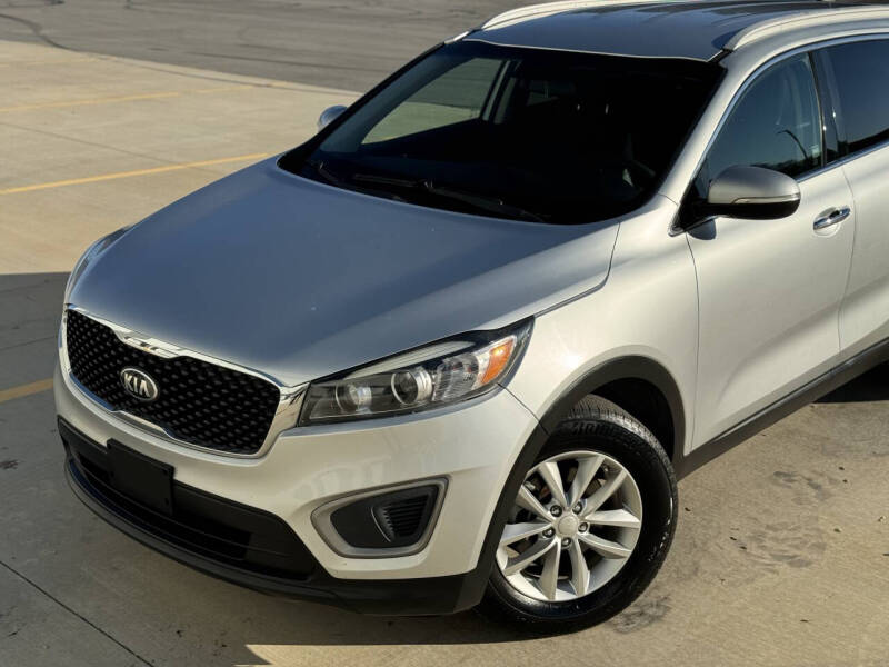 2016 Kia Sorento LX