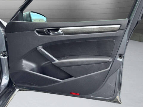 2018 Volkswagen Passat 2.0T SE