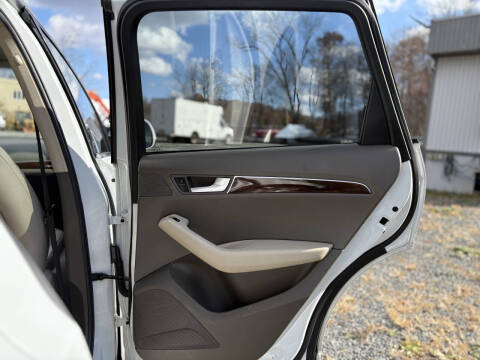 2012 Audi Q5 2.0T quattro Premium