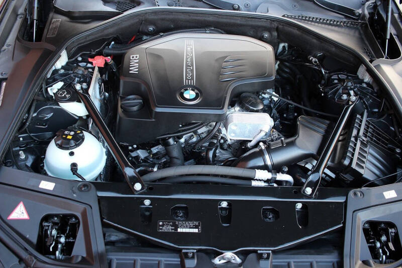 2014 BMW 5 Series 528i