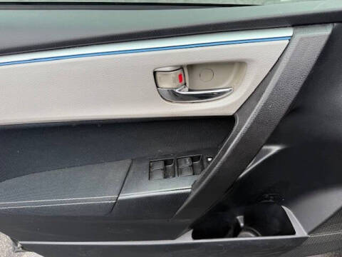 2015 Toyota Corolla LE Plus