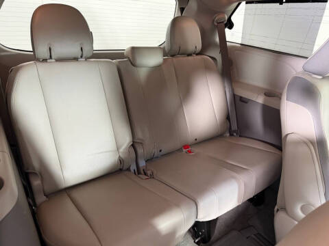 2014 Toyota Sienna