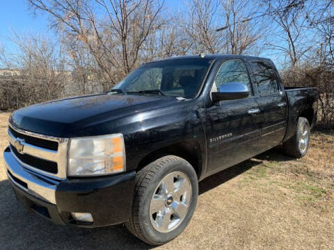 2011 Chevrolet Silverado 1500 for sale at Allen Motor Co in Dallas TX