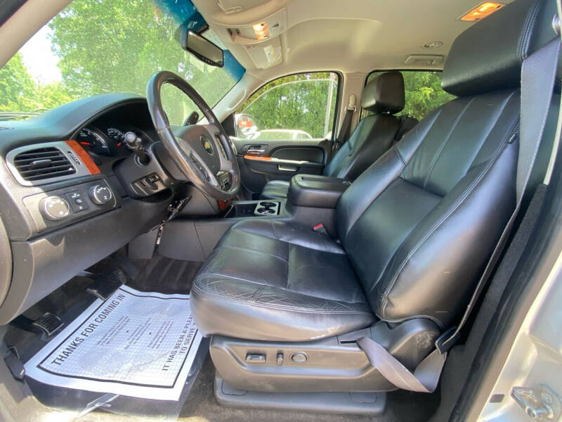 2012 Chevrolet Suburban LT