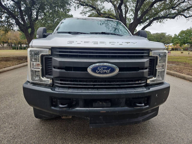 2017 Ford F-250 Super Duty XLT photo 9