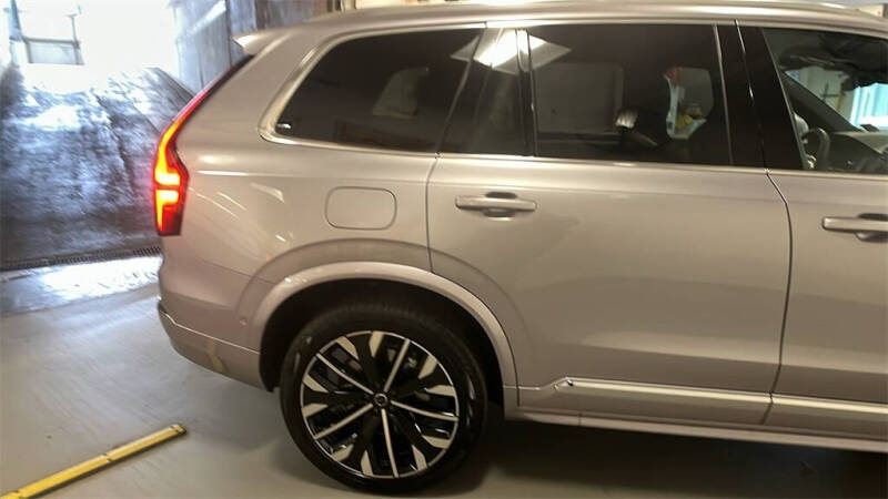 2026 Volvo XC90 B6 Plus 7P