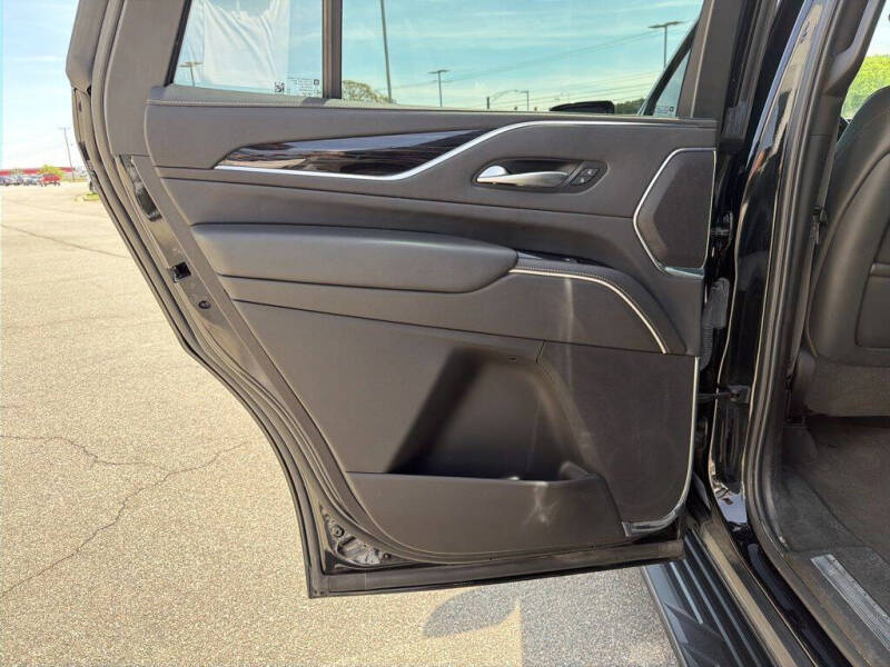 2023 Cadillac Escalade Sport