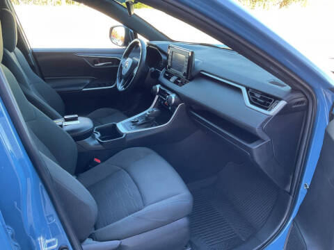 2022 Toyota RAV4 Hybrid SE