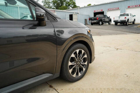 2024 Kia Carnival EX