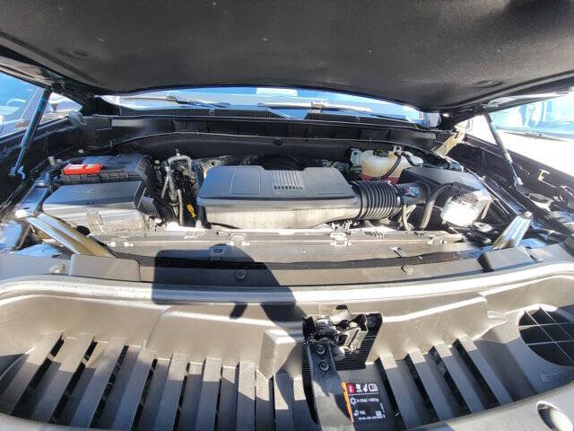 2024 Chevrolet Suburban LS