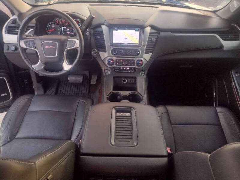 2017 GMC Yukon SLT