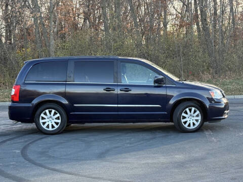 2013 Chrysler Town and Country Touring