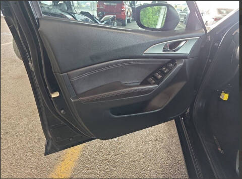 2018 Mazda MAZDA3 Touring