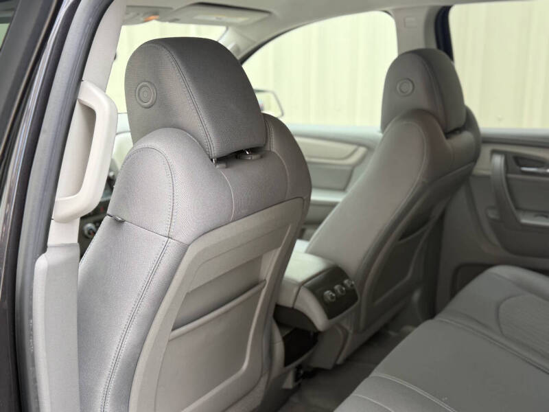 2017 Chevrolet Traverse LS