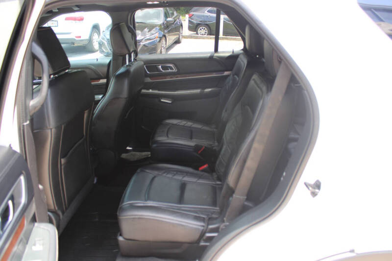 2018 Ford Explorer Platinum