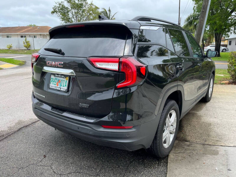 2024 GMC Terrain SLE