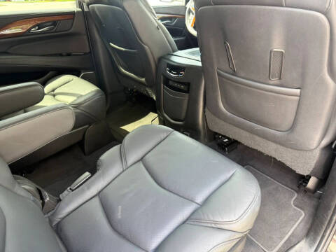 2017 Cadillac Escalade ESV Premium Luxury