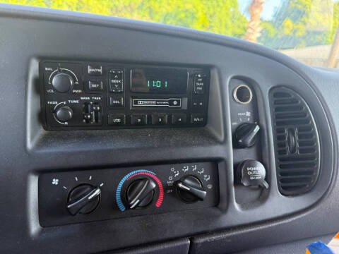 1998 Dodge Ram Van 3500