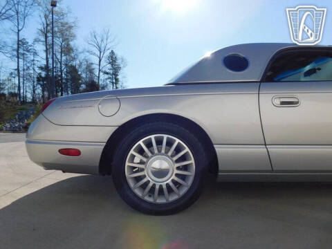 2004 Ford Thunderbird Deluxe