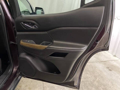 2017 GMC Acadia SLE-2