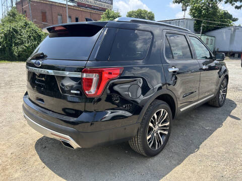 2017 Ford Explorer Platinum