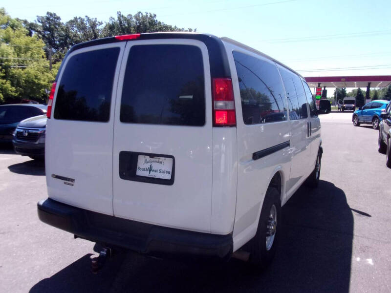2016 Chevrolet Express LS 2500