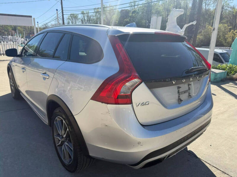 2018 Volvo V60 Cross Country T5 Platinum