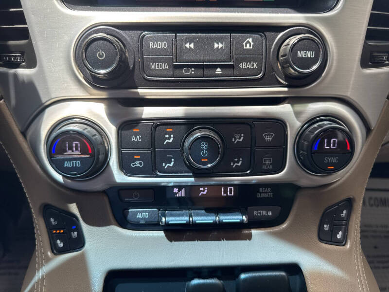2017 GMC Yukon XL SLT
