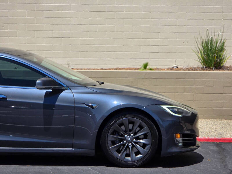 2016 Tesla Model S