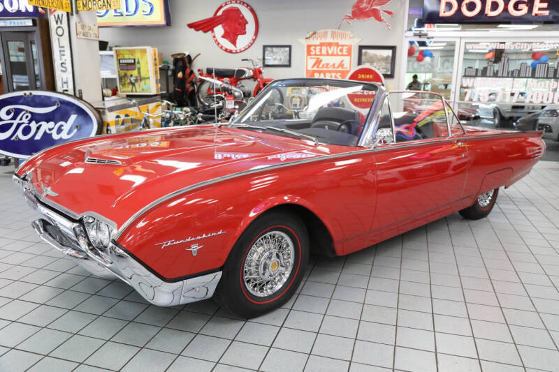 1961 Ford Thunderbird