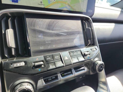 2023 Lexus LX 600 F SPORT Handling