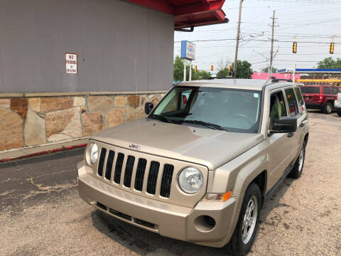 2009 Jeep Patriot for sale at Drive Max Auto Sales in Warren MI