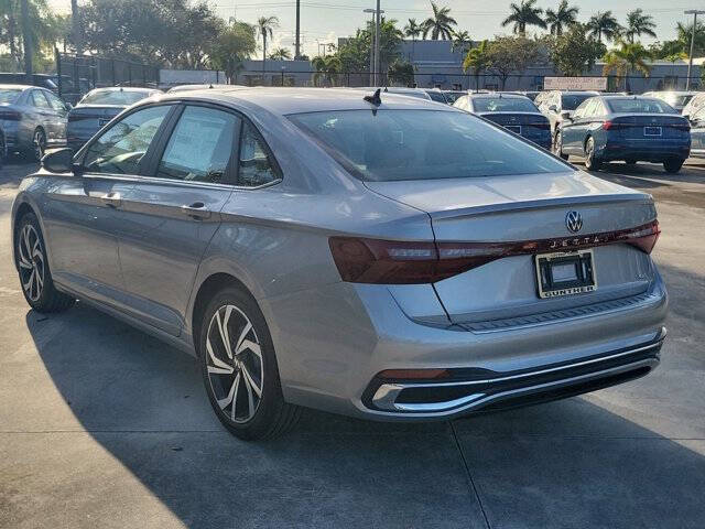 2025 Volkswagen Jetta SEL