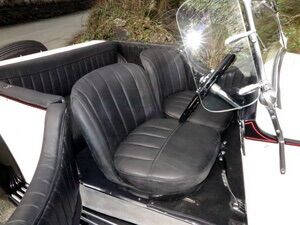 1935 Bentley Cutaway Door