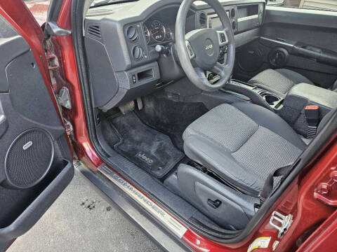 2008 Jeep Commander Sport