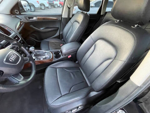 2016 Audi Q5 2.0T quattro Premium Plus