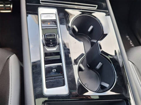 2025 Volkswagen Atlas Peak Edition 4Motion