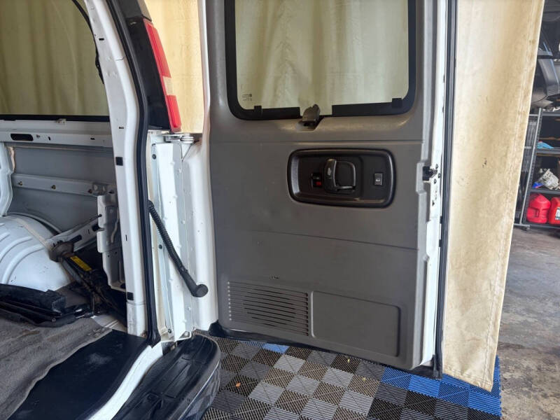 2006 Chevrolet Express LS 2500