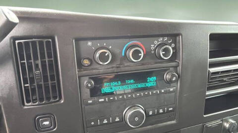 2022 Chevrolet Express 2500