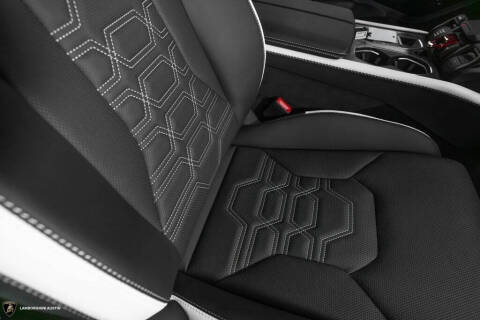 2025 Lamborghini Urus SE