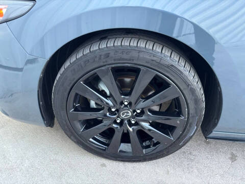 2025 Mazda Mazda3 Sedan 2.5 S Carbon Edition