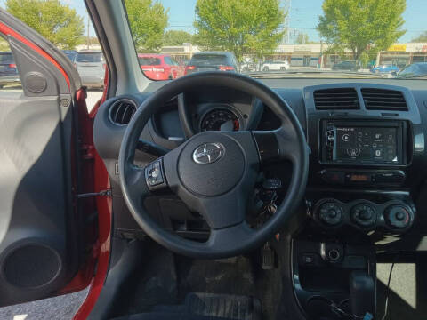 2010 Scion xD