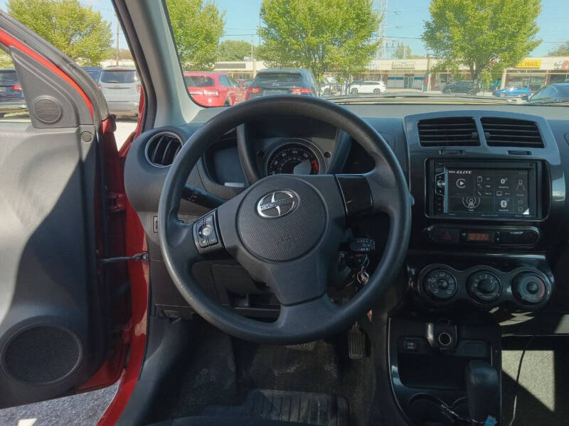 2010 Scion xD