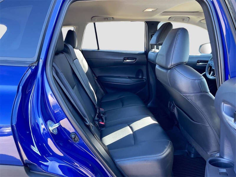 2024 Toyota Corolla Cross XLE