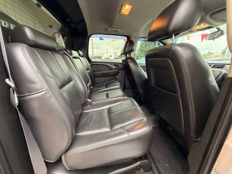 2011 Chevrolet Avalanche LT