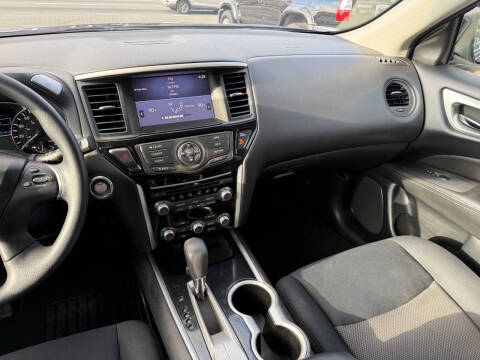 2018 Nissan Pathfinder S